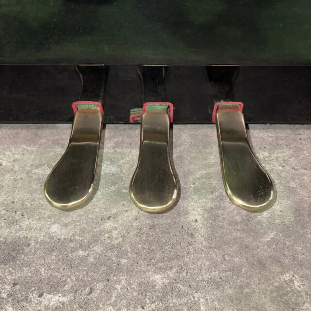 ディアパソン　中古ピアノ　126ME