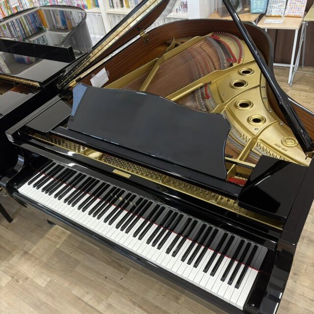 ヤマハ　中古ピアノ　C3A