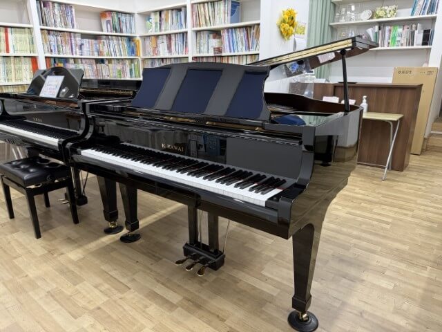 カワイ 中古ピアノ KG-1E
