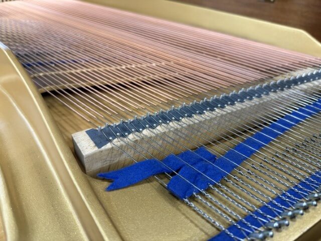 カワイ 中古ピアノ KG-1E