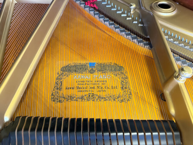 カワイ　中古ピアノ　KG-6C