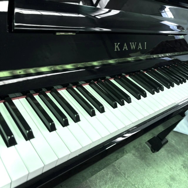 カワイ　中古ピアノ　KS-2F