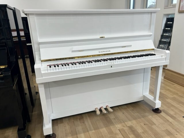 ディアパソン　中古ピアノ　No.125