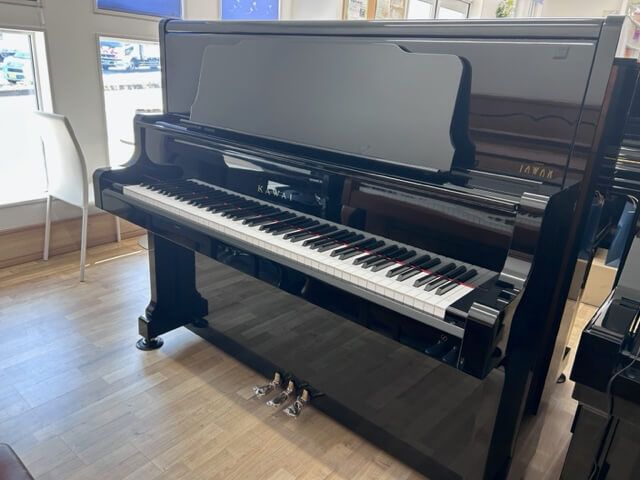 カワイ　中古ピアノ　SU6LE