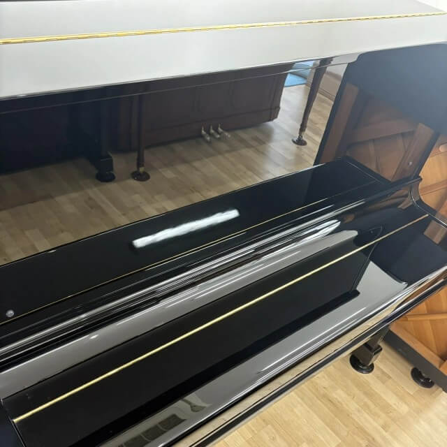 ヤマハ　中古ピアノ　U30Bl(完全オーバーホール済)