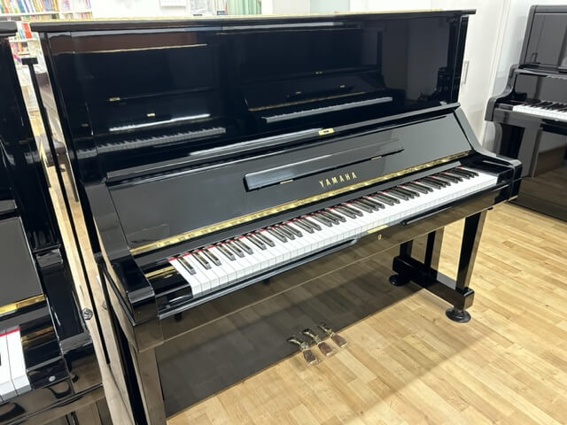 ヤマハ　中古ピアノ　UX