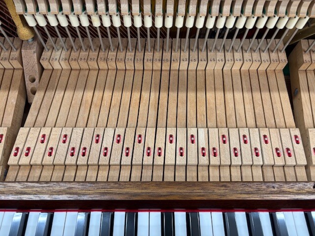 ヤマハ　中古ピアノ　W102
