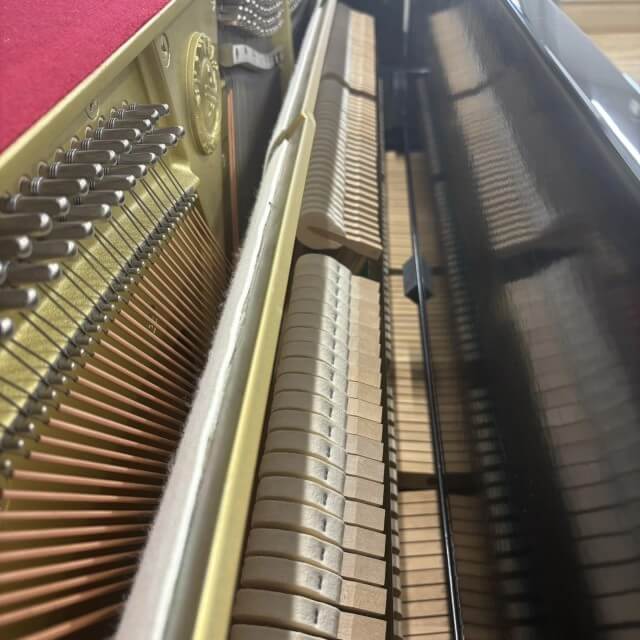 ヤマハ　中古ピアノ　YM11