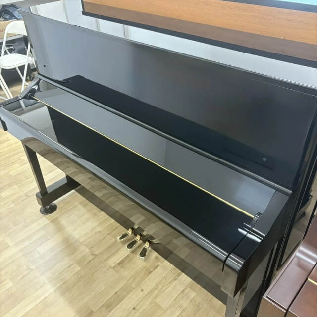 ヤマハ　中古ピアノ　YM11
