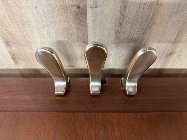 ヤマハ　中古ピアノ　YUS1Wn